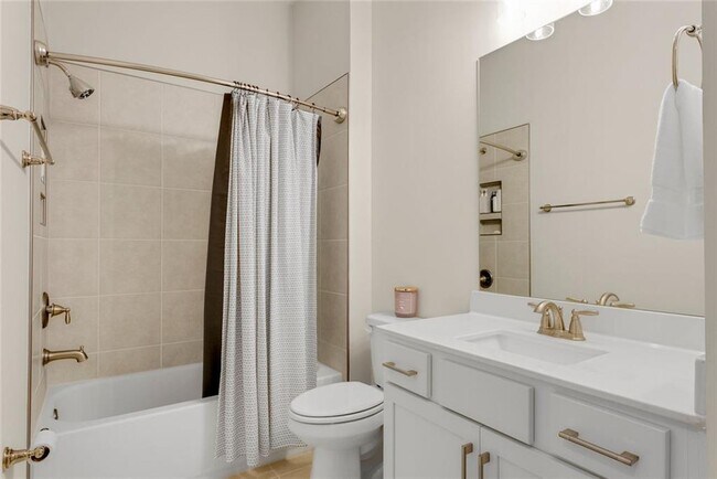 Building Photo - 746 Stickley Oak Way