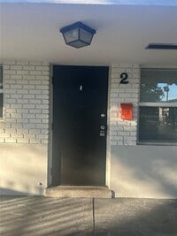 Building Photo - 1126 SW 15th Terrace