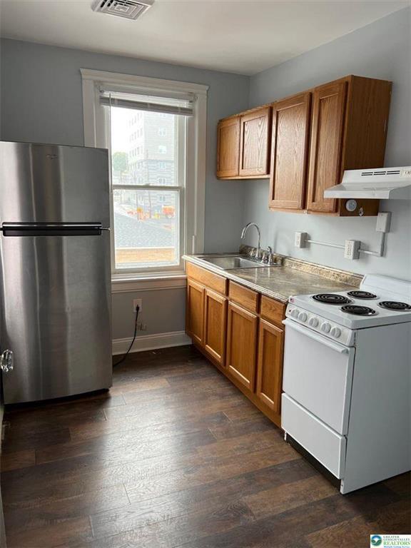 Building Photo - 1322 Chelsea Ave