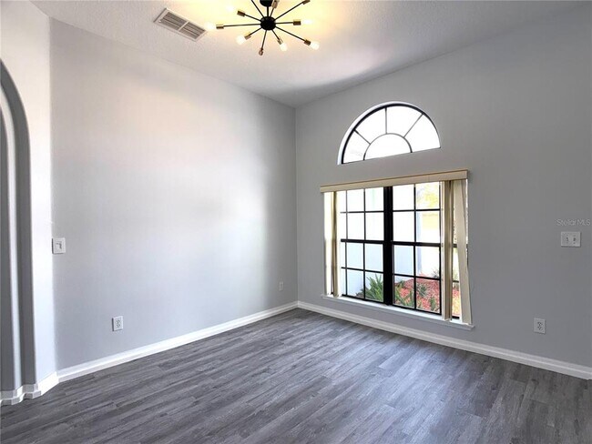 Building Photo - 448 Coventry Rd