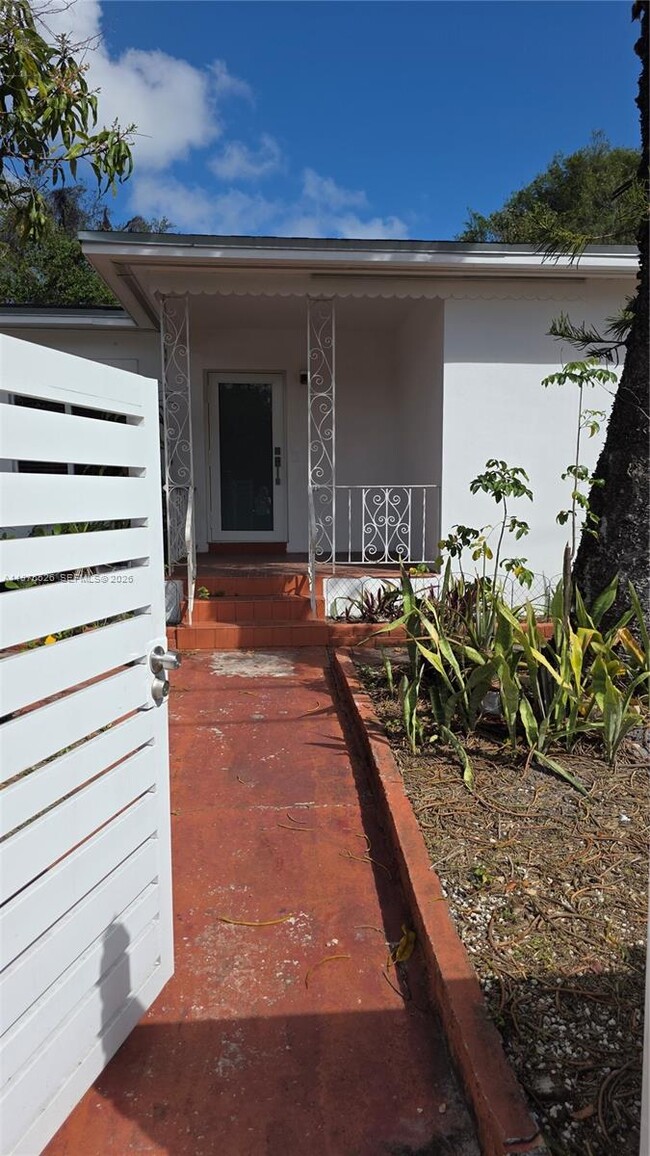 Building Photo - 5715 NW 6th Ave