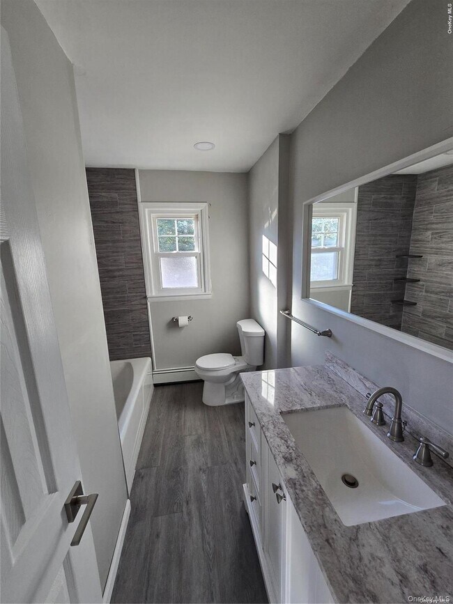 Building Photo - 70 E Valley Stream Blvd