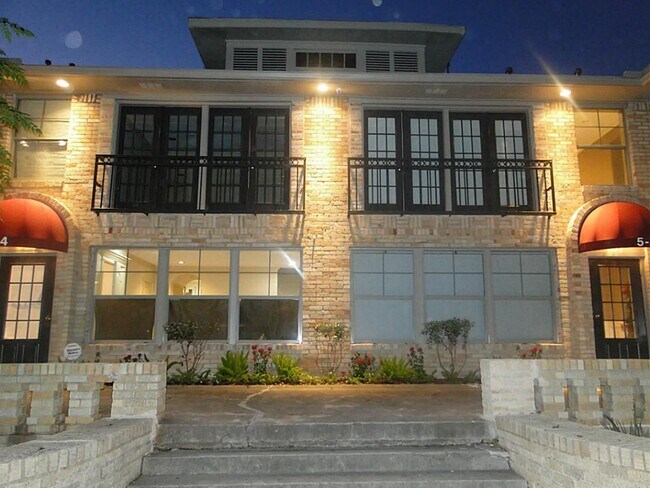 Primary Photo - 4414 La Branch St