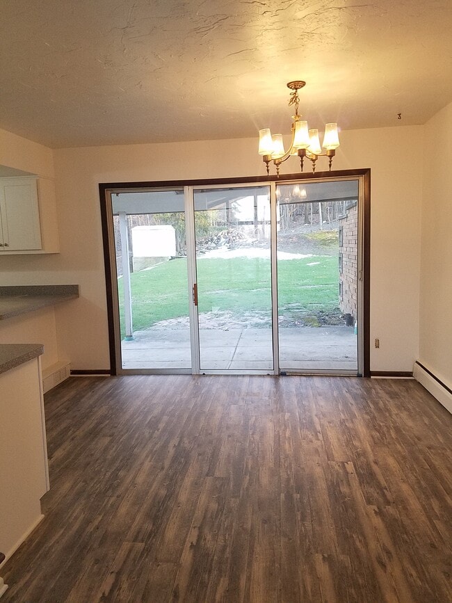 Building Photo - Ridgewood