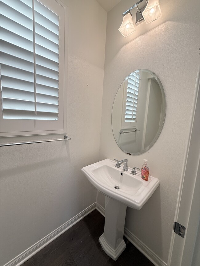 Building Photo - 672 Sage Brook Ct