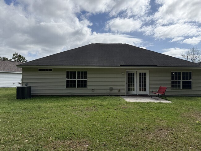 Building Photo - 146 Aquinnah Dr