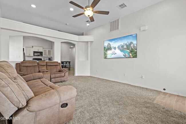 Building Photo - 5128 Jennifer Claire Ln