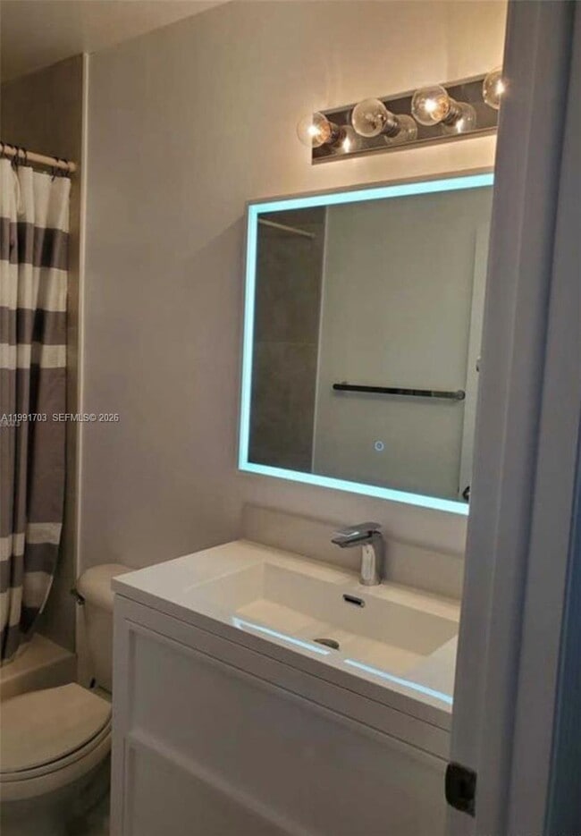 Building Photo - 7464 SW 164th Ct