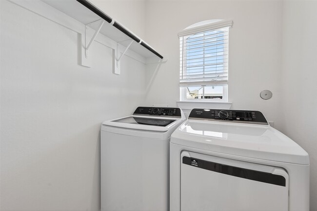 Building Photo - 11211 Midland Hawthorn Pl