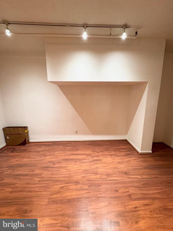 Building Photo - 1324 Locust St