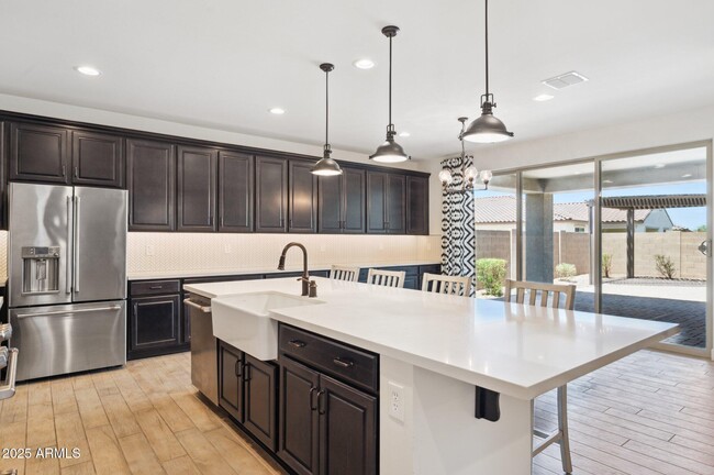 Building Photo - 5554 S Archer