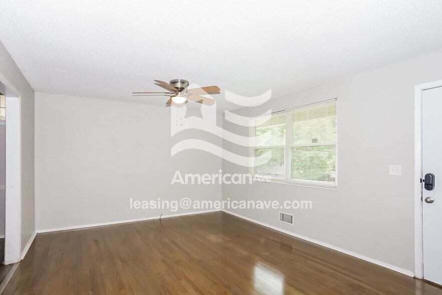 Building Photo - 2231 Mura Dr