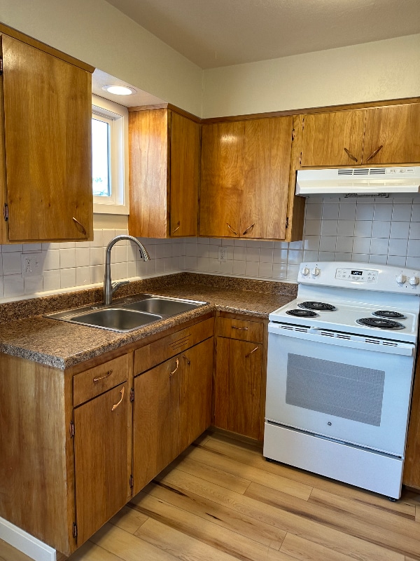Building Photo - 1028 Longstaff St