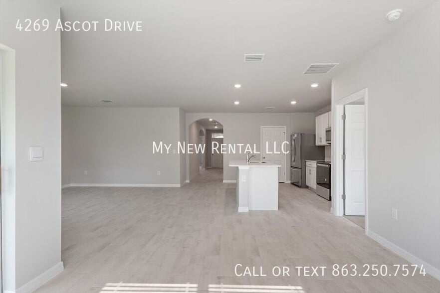 Building Photo - 4269 Ascot Dr