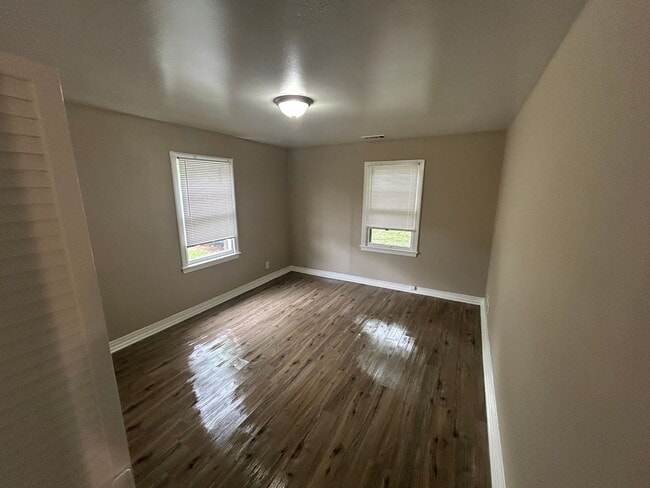 Building Photo - 3206 Brook Manor Ave NW