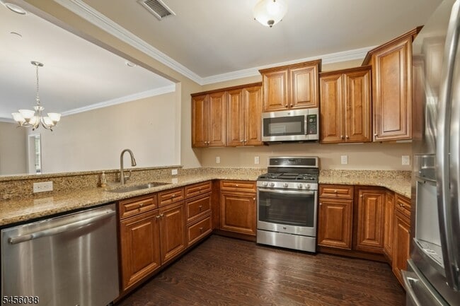 Building Photo - 4108 Hoover Ln