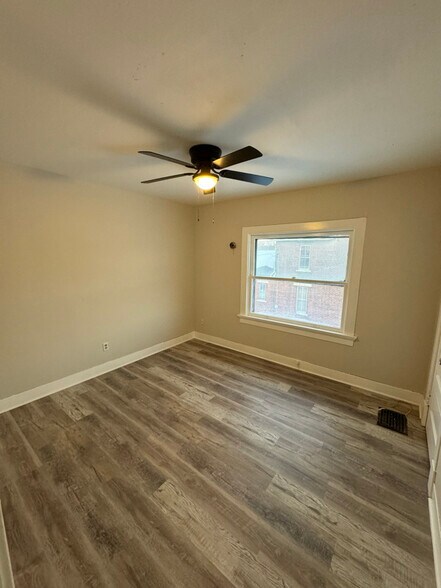 Building Photo - 517 Huffman Ave