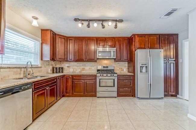 Building Photo - 3419 Norris Dr