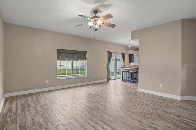 Building Photo - 25725 Aldus Dr