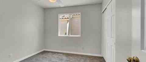 Building Photo - 5405 Ravana Ave