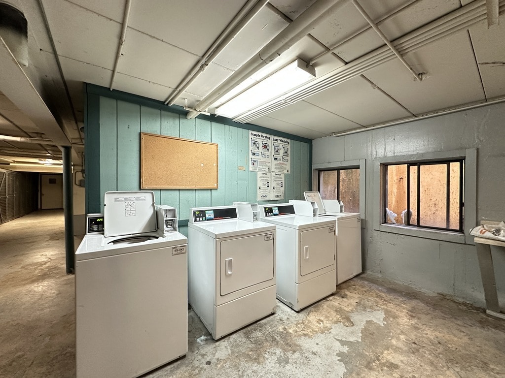 Building Photo - 627 N Lincoln Ave