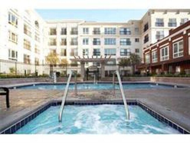 Building Photo - Gaslamp City Square Condo  2 bed 2 bath, t...