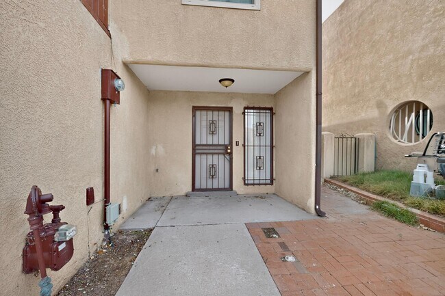 Building Photo - 2835 Estrella Brillante St NW
