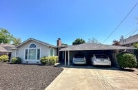 Building Photo - 15694 Longwood Dr