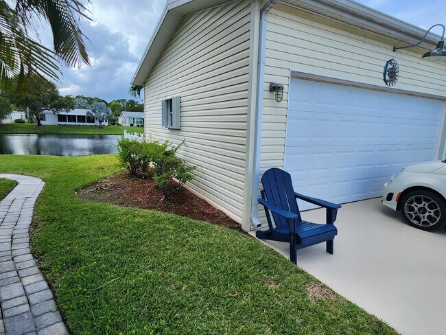 Building Photo - 7717 White Egret Ln