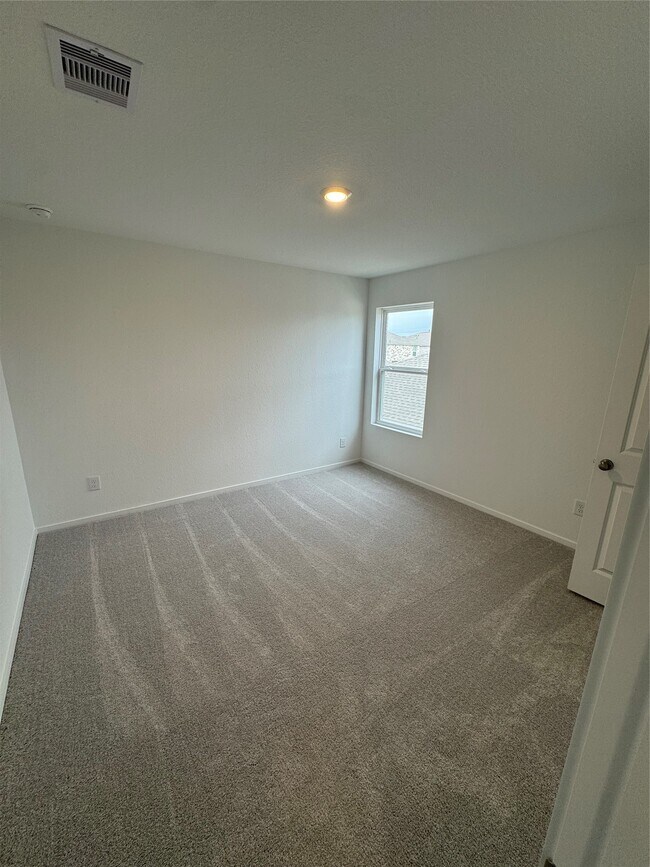 Building Photo - 16715 Old Wagon Wy