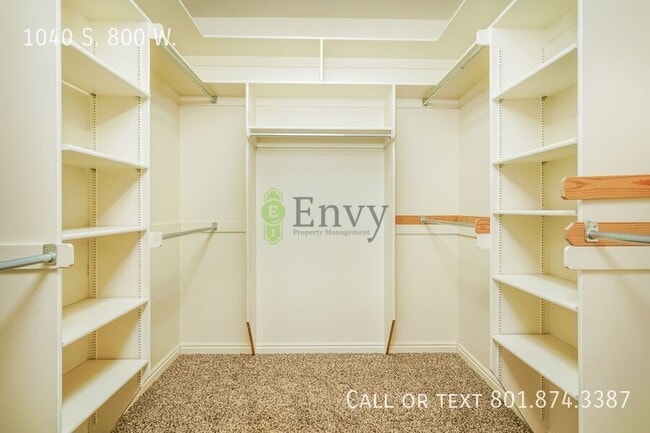Building Photo - 1040 S 800 W