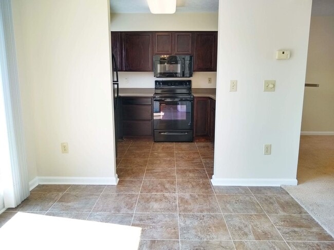 Building Photo - Allen Street