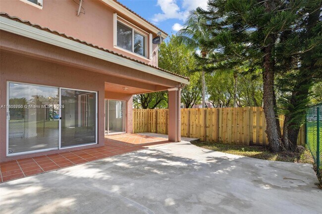 Building Photo - 16502 SW 68th Terrace