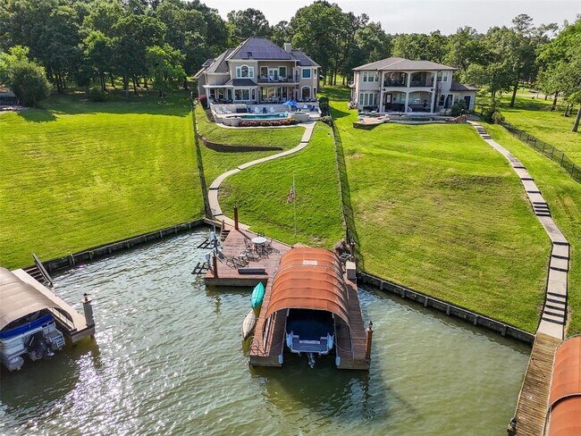 Building Photo - 18762 Grand Harbor Point