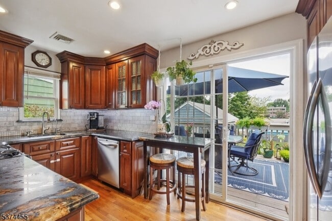 Building Photo - 51 Brookhill Ter