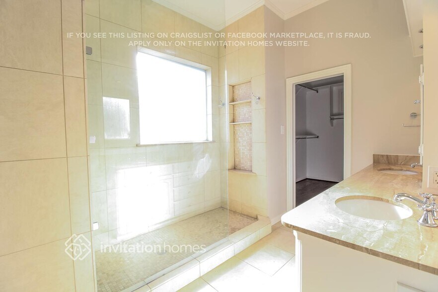 Building Photo - 6020 Madera Ct