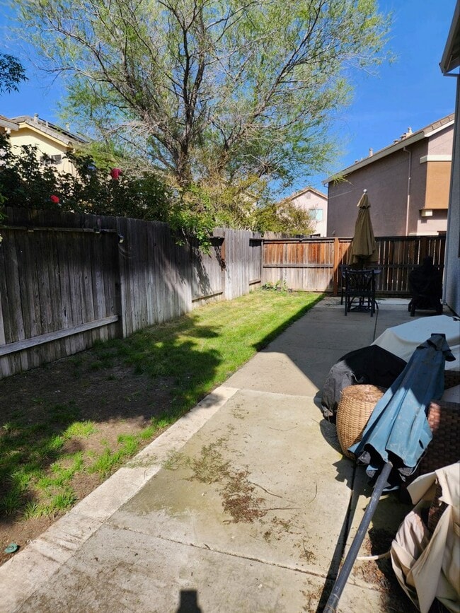 Building Photo - 2810 Orly Ct