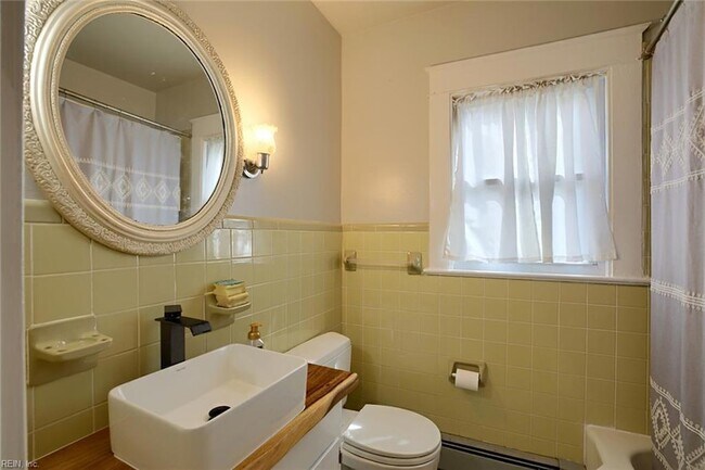 Building Photo - 7297 Duval Ave