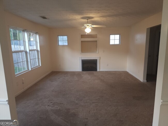 Building Photo - 250 Grand Magnolia St