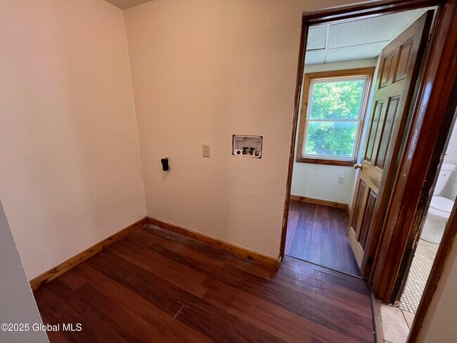 Building Photo - 71 Watervliet Ave