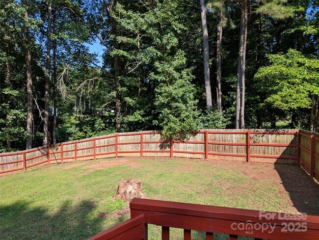 Building Photo - 110 Wood Thrush Ln