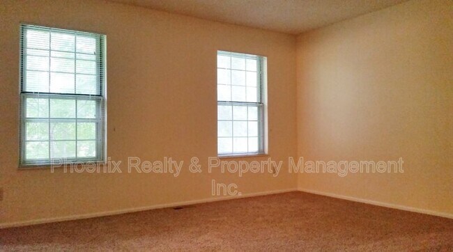 Building Photo - 2332 McKinley Ave