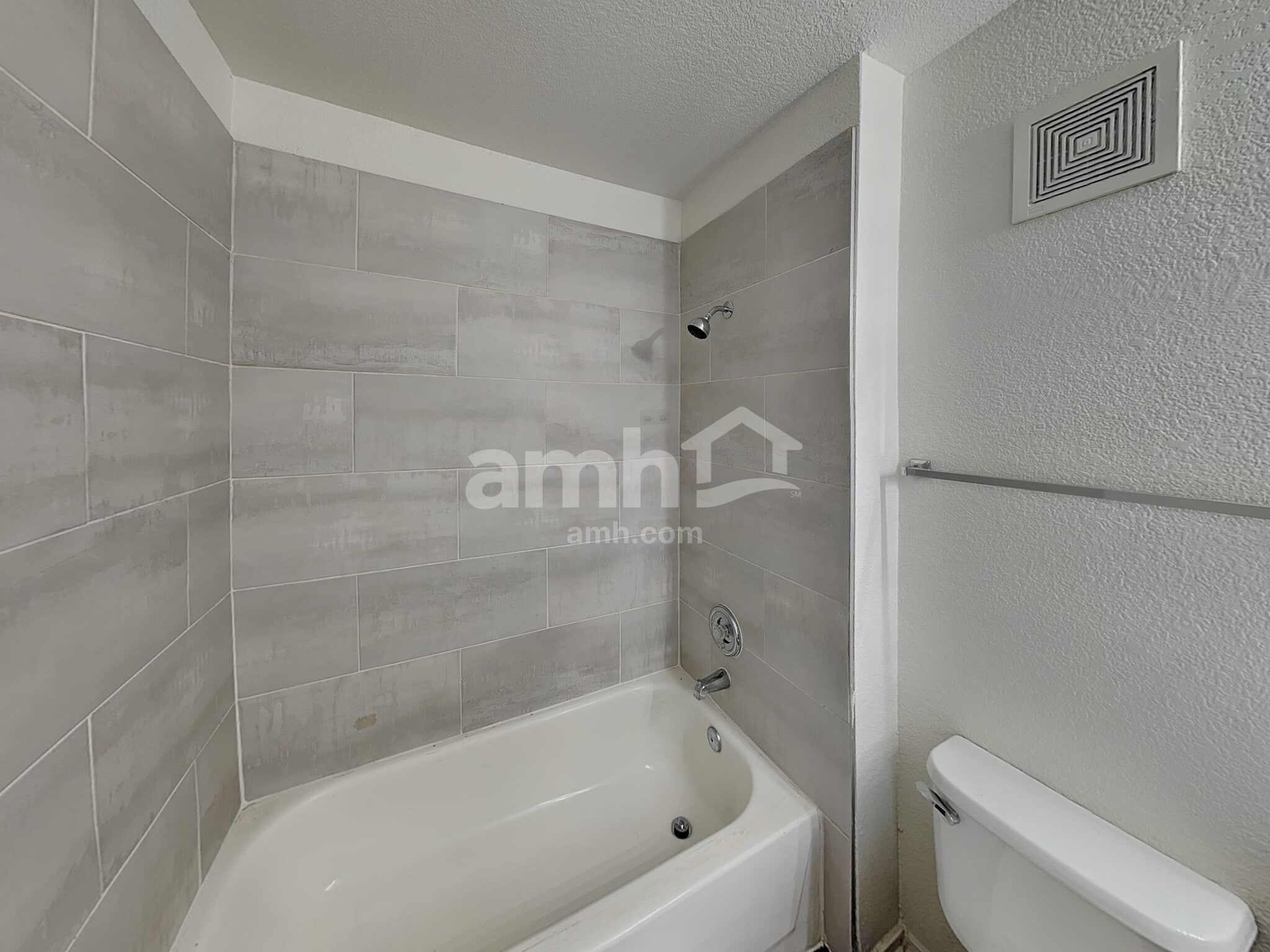 Building Photo - 7636 Connemara Ave