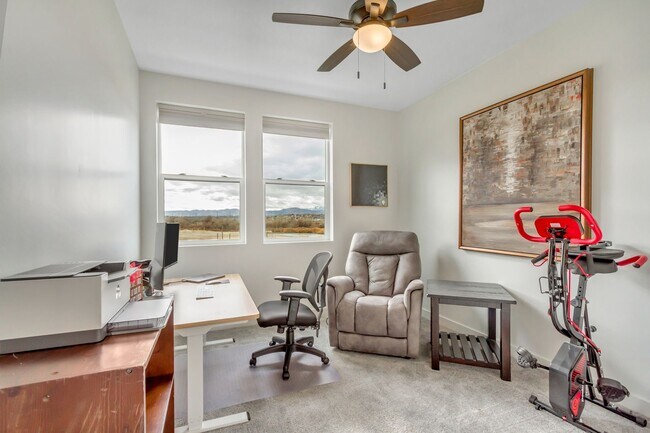 Building Photo - Spacious 3 Bed 2 Bath Condo in Sandy!