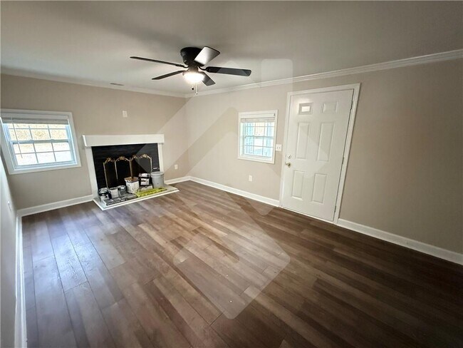 Building Photo - 3927 Dallas Acworth Hwy NW