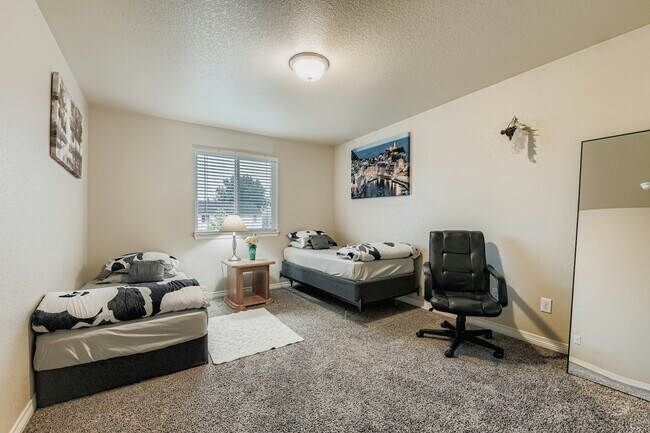 Building Photo - 9779 Lima Cir