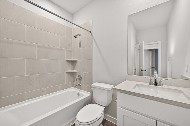 Building Photo - 4042 Bay Ct