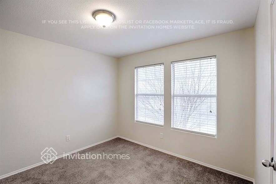 Building Photo - 11748 Netleaf Ln