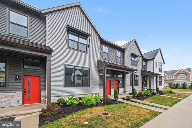 Building Photo - 104 Madison dr