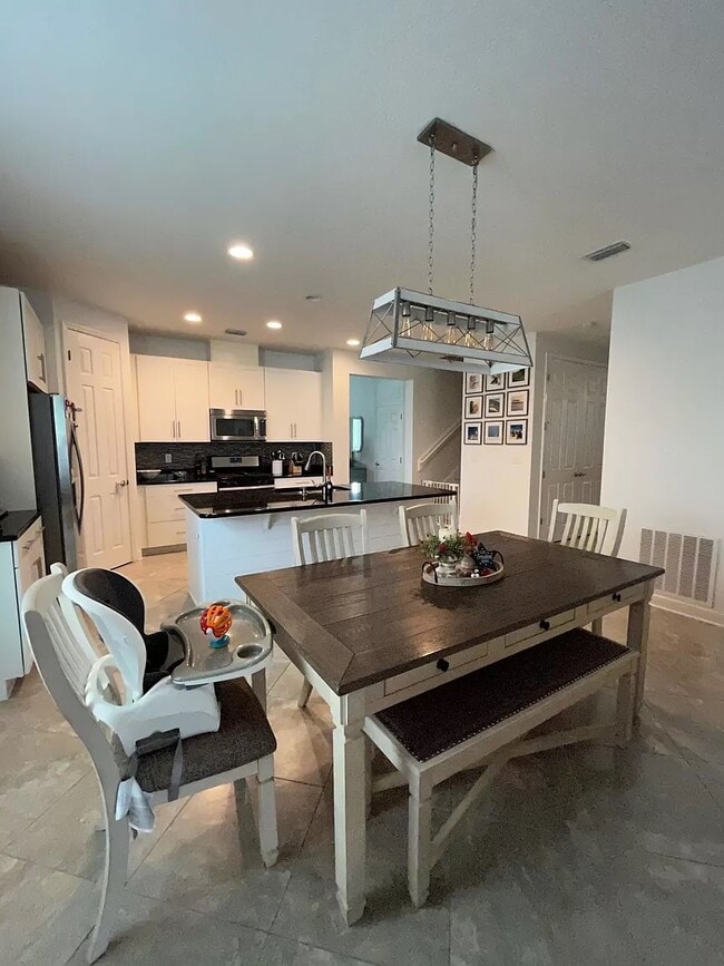 Building Photo - 14043 Prater Ct